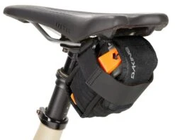 Dakine Hot Laps Gripper Pack (Black) -Two Wheel Haven 10003409 blk 3