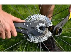 Pedro's Cassette Lockring Socket With Pin Socket Tool For HG Standard Cassette L -Two Wheel Haven 6460000 2