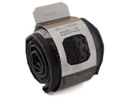 Teravail Rutland Tubeless Gravel Tire (Black) (650b / 584 ISO) (47mm) (Folding) (Durable) -Two Wheel Haven 650b47 bkor qp009 bs 3