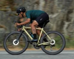 Shimano Ultegra WH-R8170-C60-TL Wheels (Black) (Shimano/SRAM) (Wheelset) (12 X 100, 12 X 142mm) (700c / 622 ISO) (Centerlock) (Tubeless) -Two Wheel Haven ewhr8170c60lfered 5