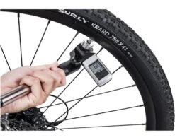 Topeak Shuttle Gauge Digital (Black/Silver) -Two Wheel Haven tsutg 03 4